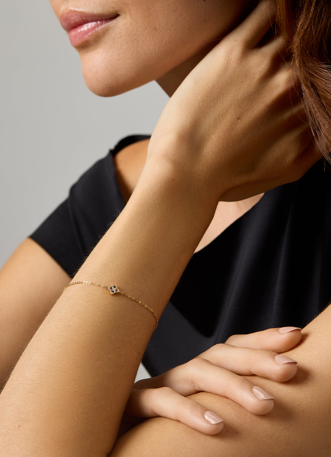Yellow gold bracelet, 0.05 ct blue sapphire, Empress