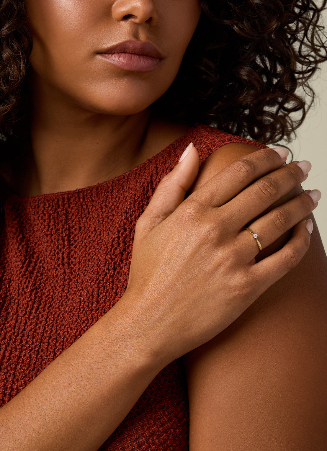 Geelgouden solitairring, 0.06 ct diamant, Groeibriljant