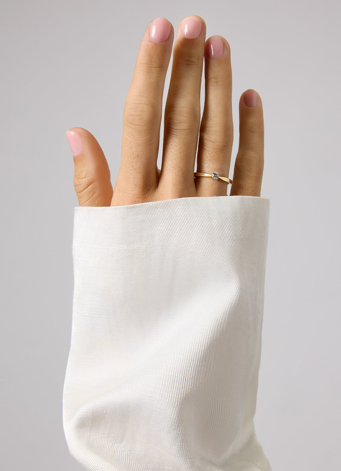 Yellow gold solitary ring, 0.13 ct diamond, Groeibriljant