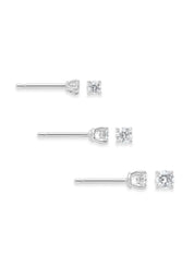 White gold solitary ear plugs, 0.24 ct diamond, Groeibriljant