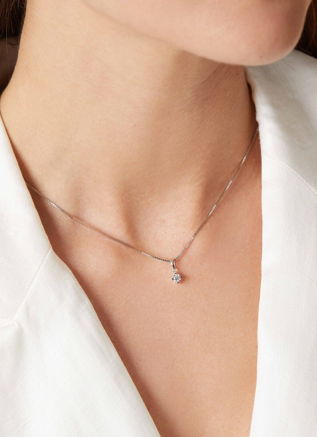 Witgouden hanger, 0.20 ct diamant, Hearts & Arrows