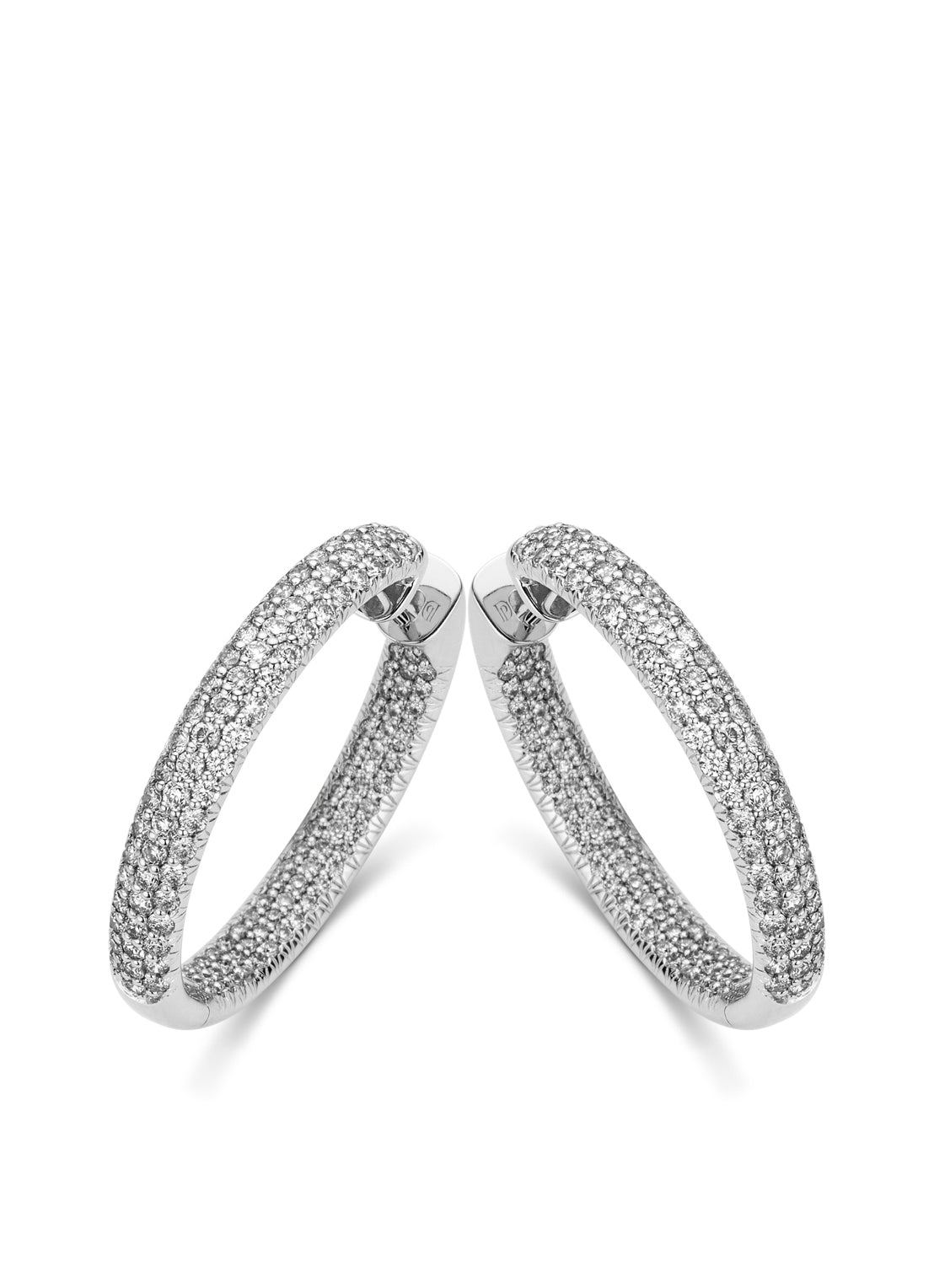 Witgouden oorsieraden, 2.79 ct diamant, Caviar