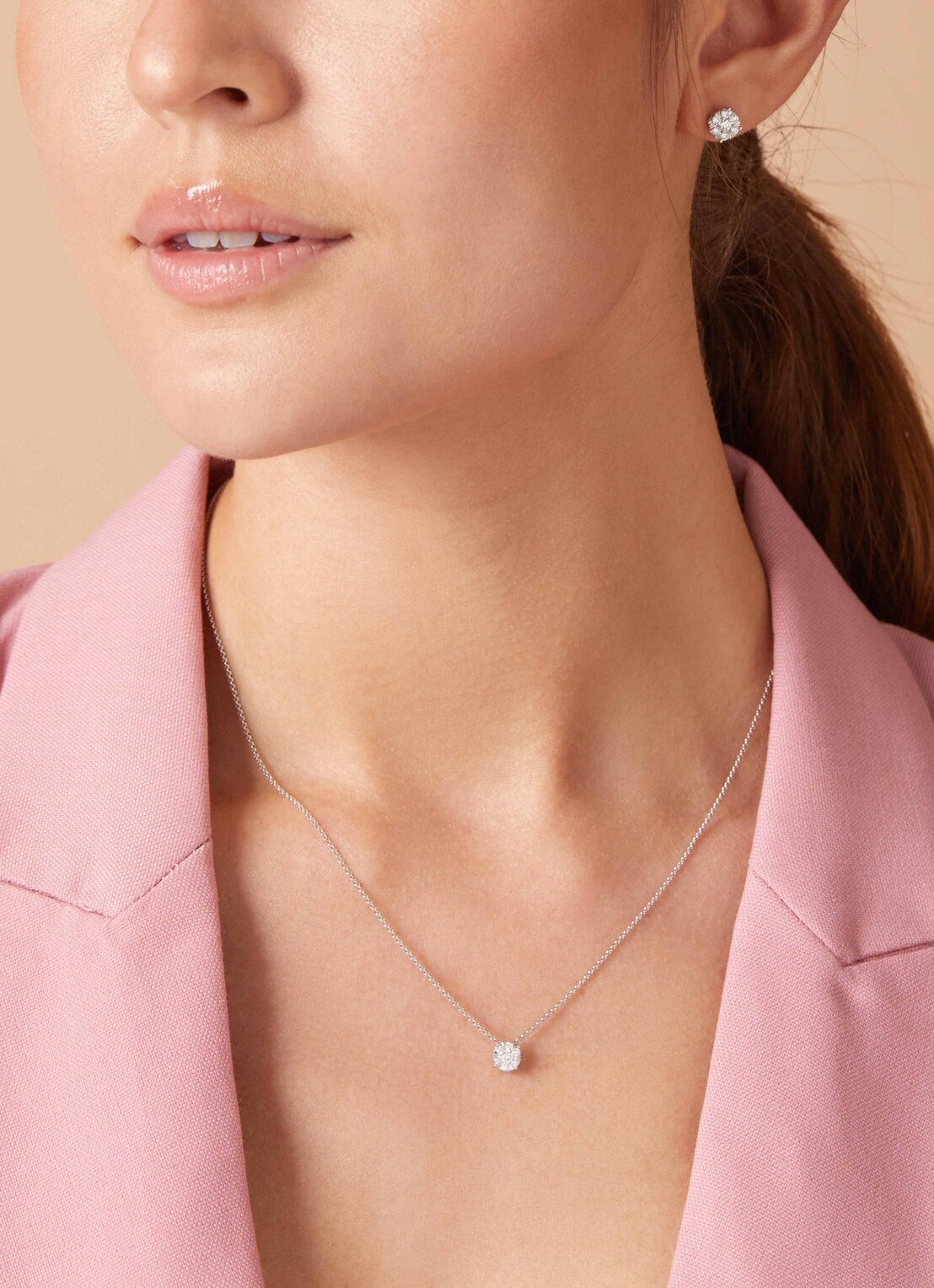 Witgouden collier, 0.24 ct diamant, Enchanted