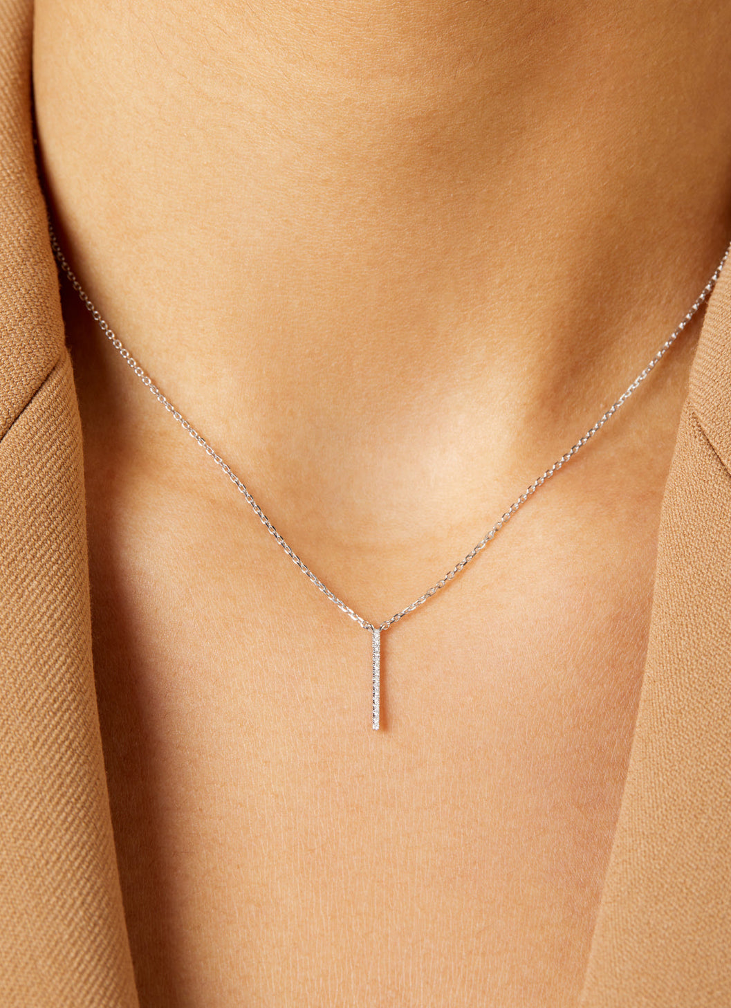 Witgouden collier, 0.05 ct diamant, Joy