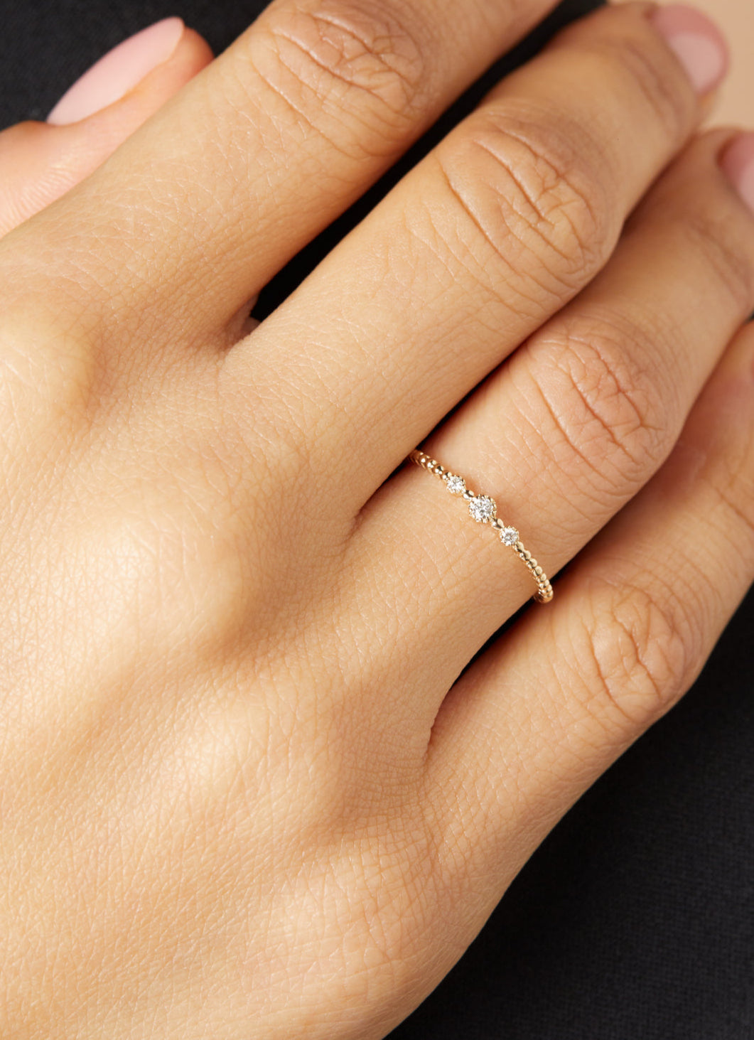 Yellow gold ring, 0.07 ct diamond, joy