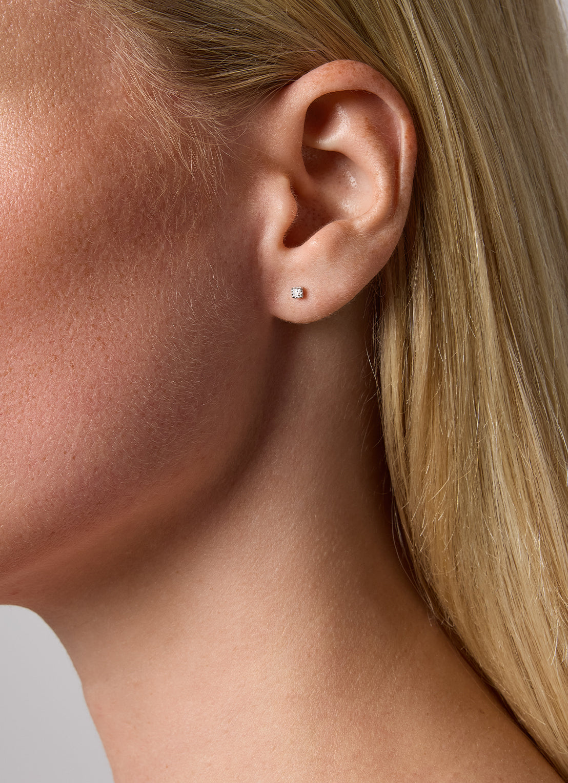 White gold ear jewelry, 0.08 CT Diamant, Joy