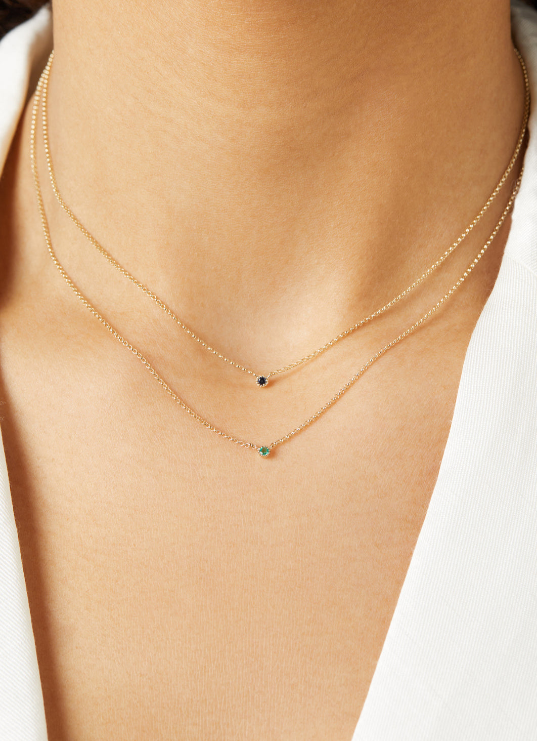 Yellow gold necklace, 0.04 ct smaragd, joy