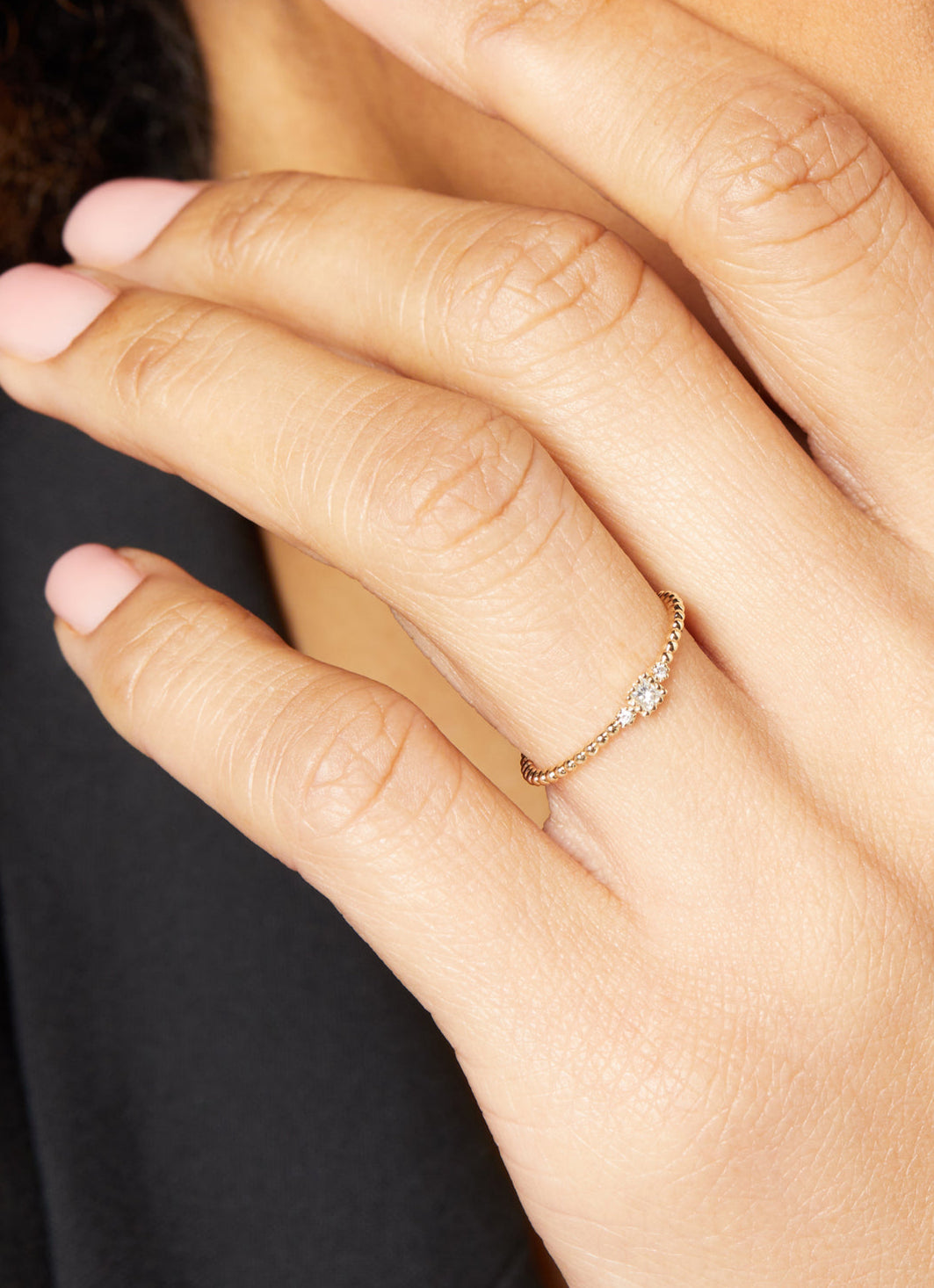 Yellow gold ring, 0.07 ct diamond, joy