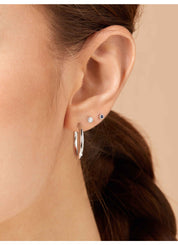 White gold ear jewelry, 0.10 ct blue sapphire, joy