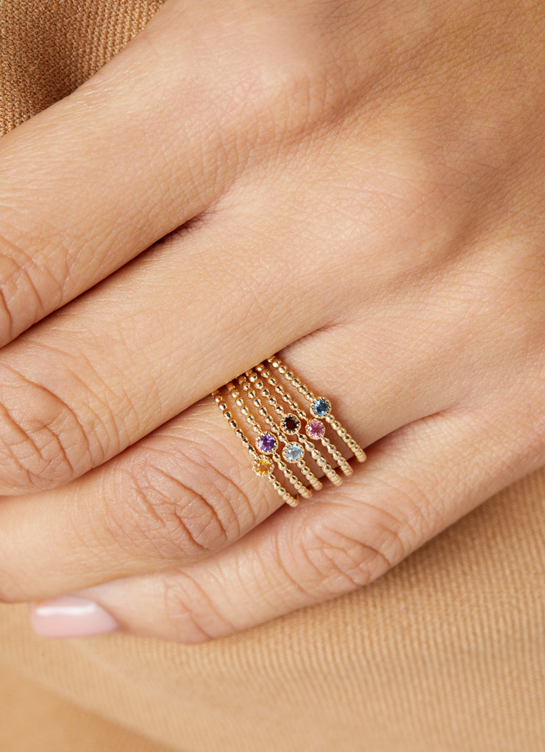 Yellow gold ring, 0.04 ct topaz, joy