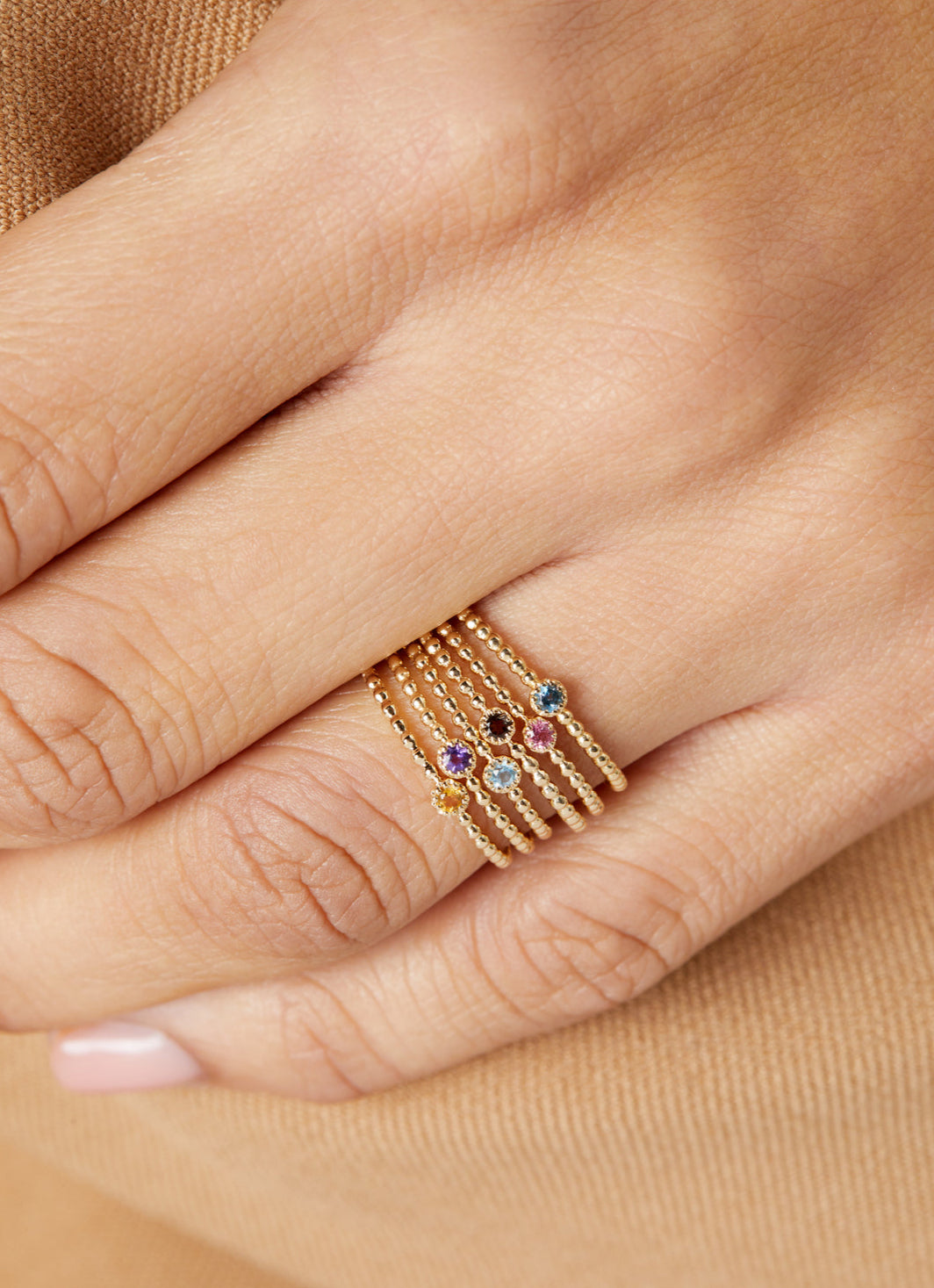 Yellow gold ring, 0.04 ct citrien, joy