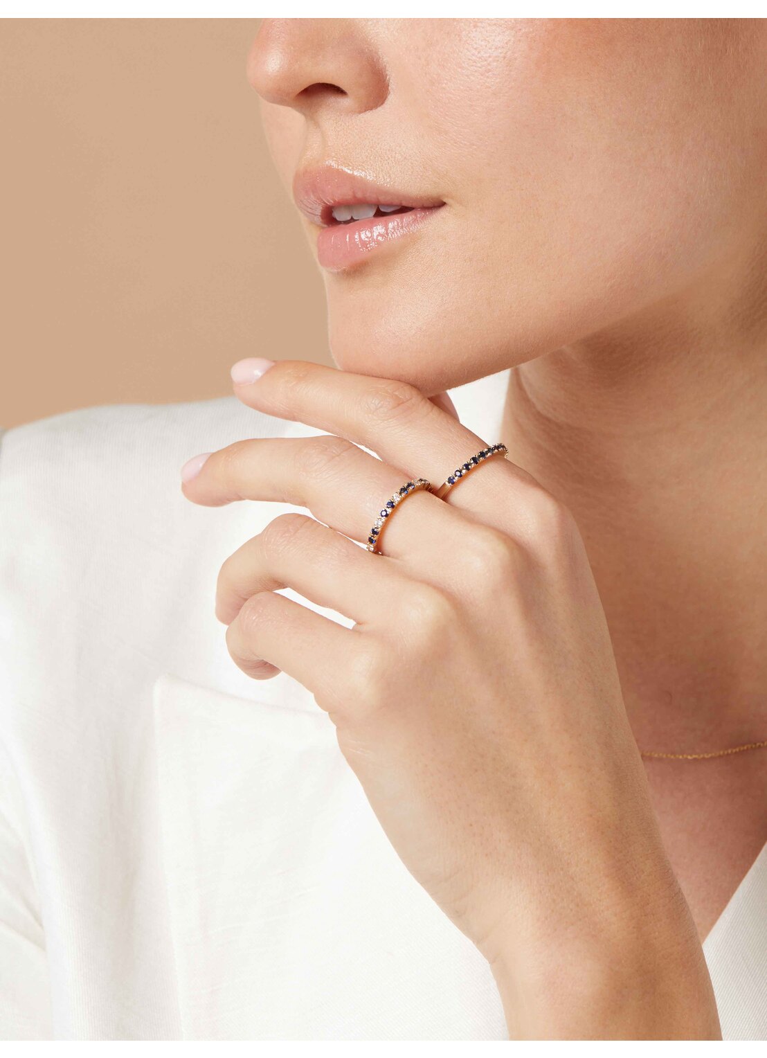 Yellow gold ring, 0.22 ct blue sapphire, Ensemble