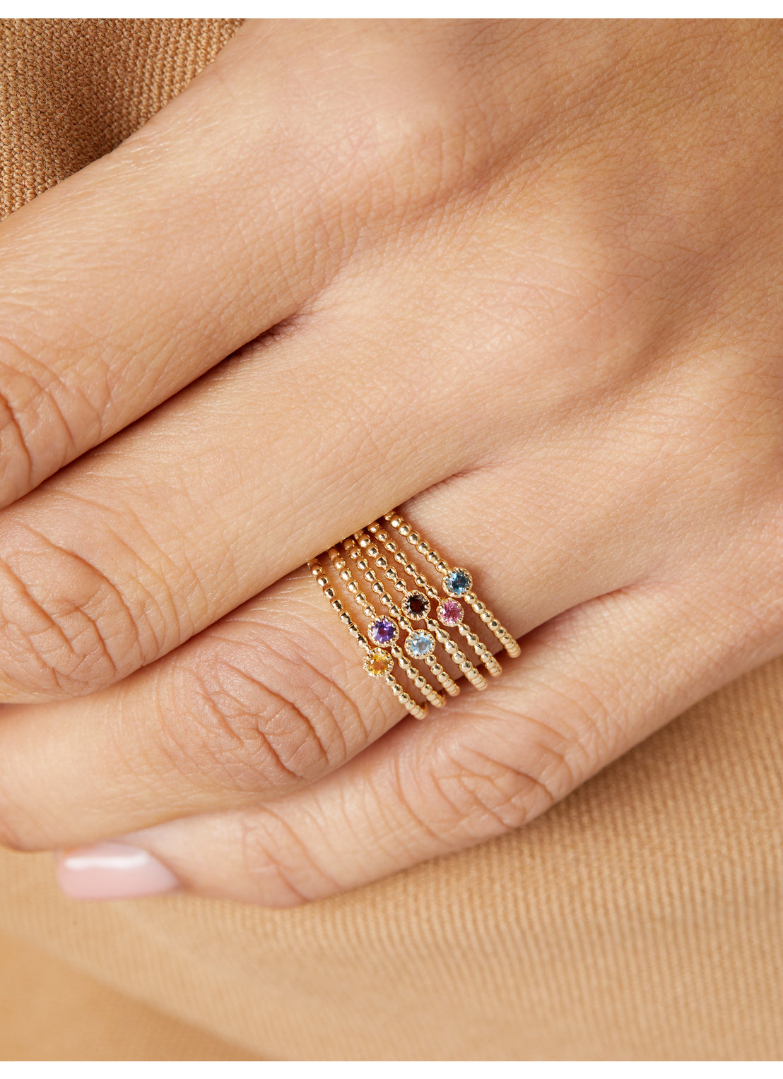 Geelgouden ring, 0.04 ct london topaas, Joy