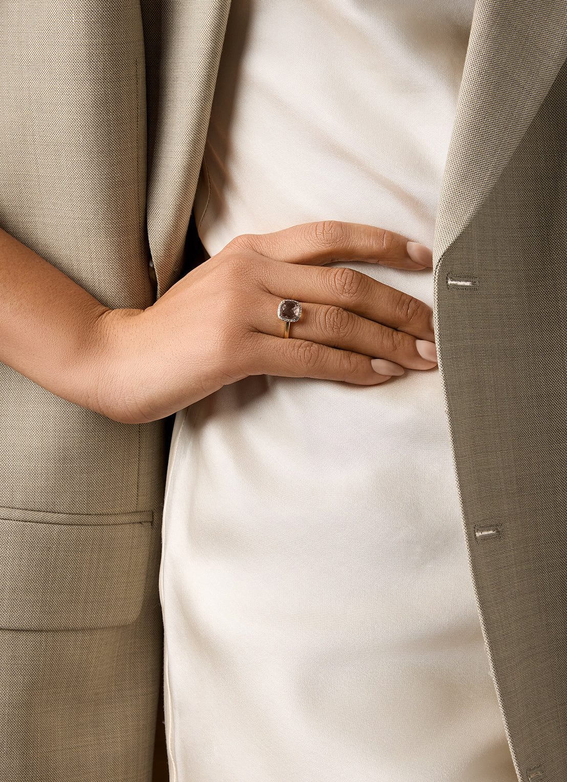 Yellow gold ring, 2.55 ct smoke quartz, Fiësta