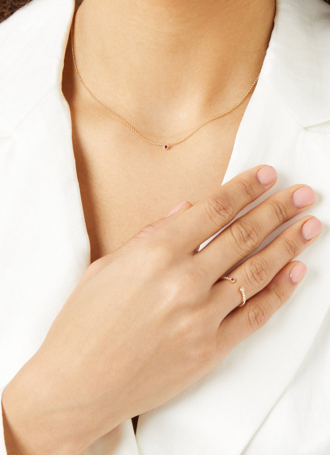 Yellow gold necklace, 0.05 ct Robijn, Joy