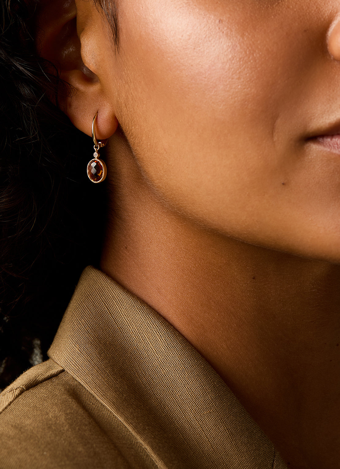 Yellow gold ear jewelry, 2.35 ct orange citrine, philosophy