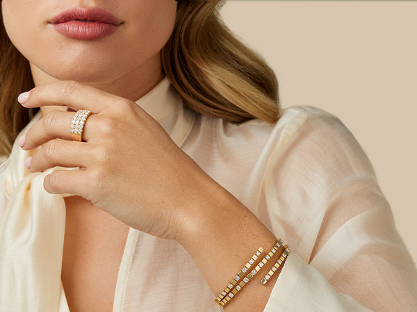 Exclusieve_armbanden_mobiel_02b66e9b-83ff-4713-826b-e61f4f085fc8.jpg