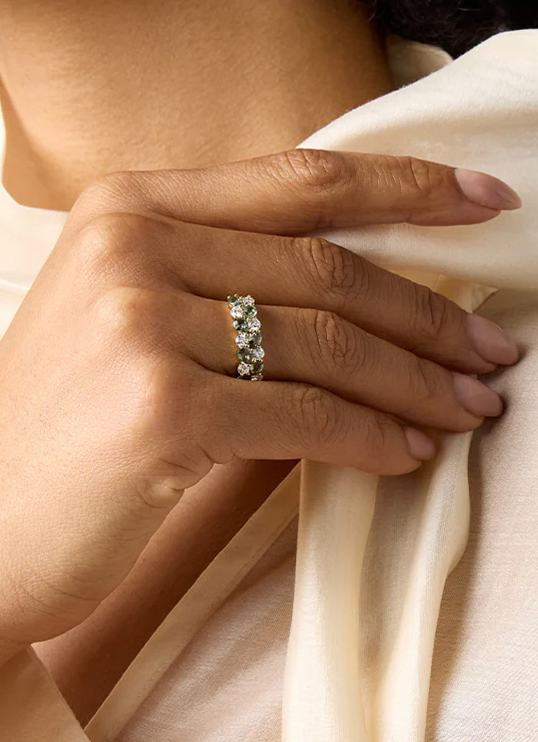 Yellow gold ring, 1.65 ct green sapphire, Eden