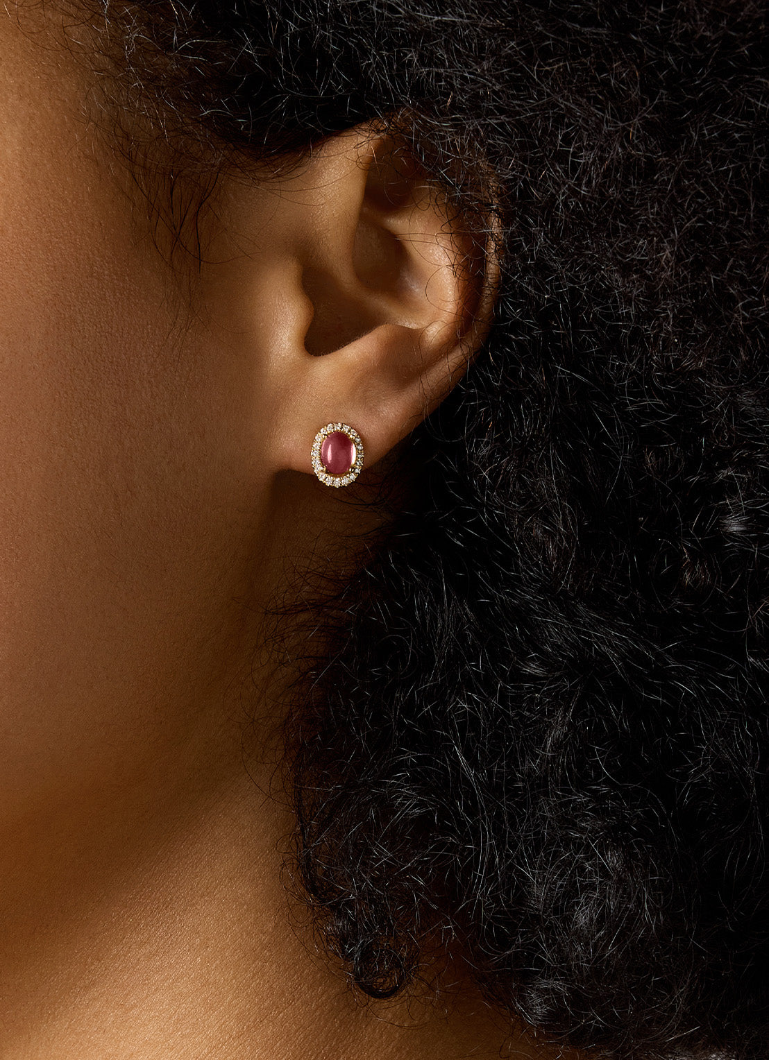 Yellow gold ear jewelry, 2.23 ct grenade, Little Drops